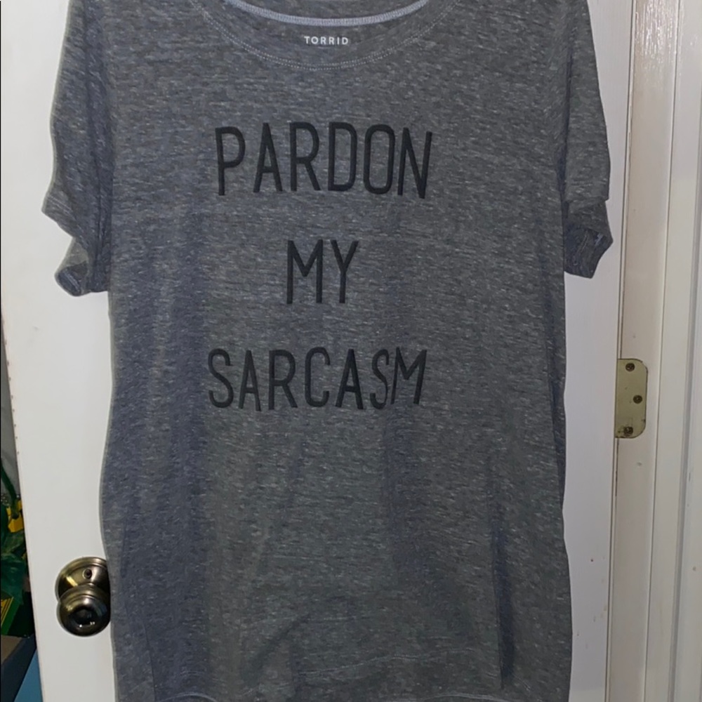 grey t-shirt